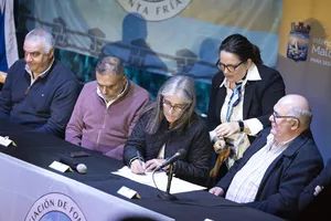Orsi participó de firma de acuerdos entre el MTOP y la intendencia de Maldonado