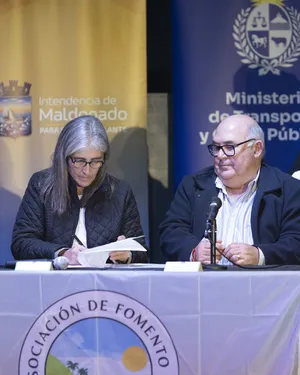 Orsi participó de firma de acuerdos entre el MTOP y la intendencia de Maldonado