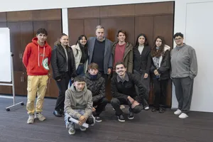 Orsi con becarios del INAU