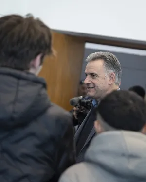 Orsi con becarios del INAU