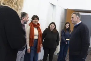Créditos: Camilo Dos Santos, Ignacio Turell (fotografía) / Presidencia de la República (fuente institucional) Orsi entregó pabellones a estudiantes del liceo n°1 de Montevideo