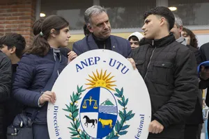 Orsi asistió a la inauguración de edificio de Escuela Técnica de UTU El Pinar