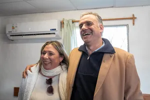 Créditos: Ignacio Turell (fotografía) / Presidencia de la República (fuente institucional) Orsi recorrió policlínica de ASSE ubicada en Pueblo Gallinal, Paysandú