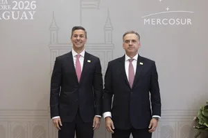 Presidente Orsi asistió a la 68.ª Cumbre del Mercosur en Paraguay