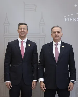 Presidente Orsi asistió a la 68.ª Cumbre del Mercosur en Paraguay