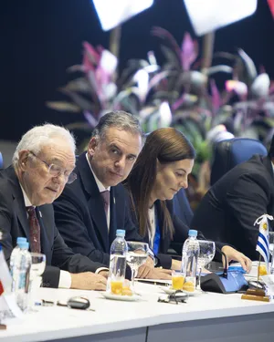 Presidente Orsi asistió a la 68.ª Cumbre del Mercosur en Paraguay