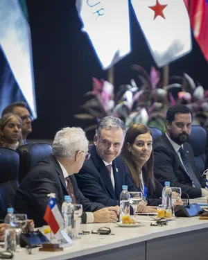 Presidente Orsi asistió a la 68.ª Cumbre del Mercosur en Paraguay