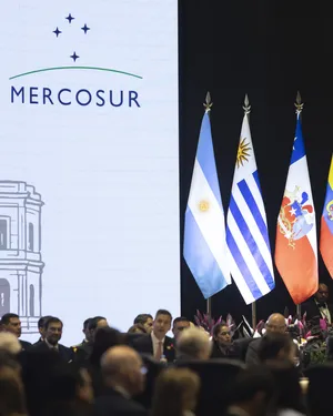 Presidente Orsi asistió a la 68.ª Cumbre del Mercosur en Paraguay