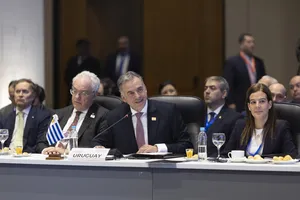 Presidente Orsi asistió a la 68.ª Cumbre del Mercosur en Paraguay