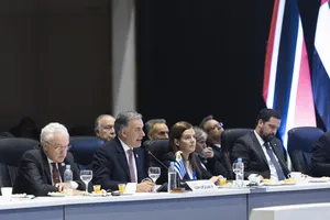 Presidente Orsi asistió a la 68.ª Cumbre del Mercosur en Paraguay