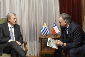 Declaración conjunta de los presidentes de Uruguay y Chile.