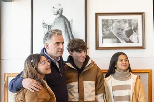 Créditos: Camilo Dos Santos (fotografía) / Presidencia de la República (fuente institucional) Presidente Orsi recibe a liceales de pueblo Yacaré
