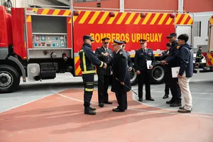 Condecoración a efectivos integrantes de misión oficial desplegada en Chile