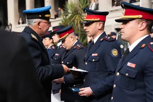 Condecoración a efectivos integrantes de misión oficial desplegada en Chile