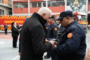 Condecoración a efectivos integrantes de misión oficial desplegada en Chile