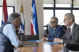 Créditos: Camilo Dos Santos (fotografía) / Presidencia de la República (fuente institucional) Presidente Orsi recibió al director regional de Unicef, Roberto Benes