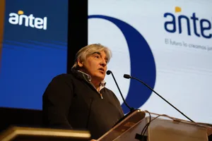 Créditos: Manuel Tort (fotografía) / Presidencia de la República (fuente institucional) Antel cumple su 52.° aniversario
