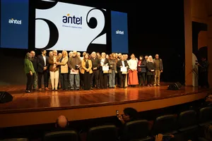 Créditos: Manuel Tort (fotografía) / Presidencia de la República (fuente institucional) Antel cumple su 52.° aniversario