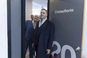 Presidente Orsi en inauguración de centro de salud de Comeca en Santa Lucía