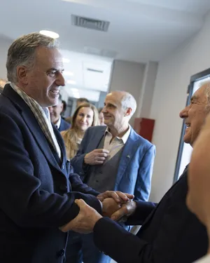 Presidente Orsi en inauguración de centro de salud de Comeca en Santa Lucía