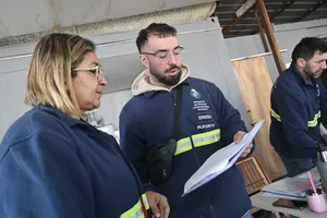 Créditos: MVOT (fotografía) / Presidencia de la República (fuente institucional) Relevamiento del MVOT a viviendas afectadas en Salto luego del temporal