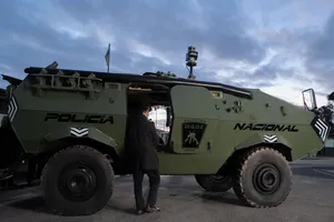 Interior comenzó a operar primer vehículo blindado cedido por Defensa