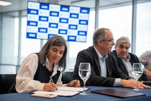 Antel y MEC firman acuerdo que promueve universalización del acceso a las TICs