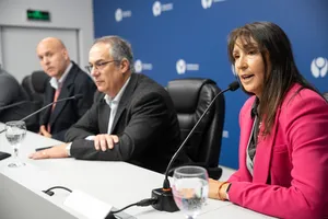 Firma de comodato entre MEC e Intendencia de Canelones
