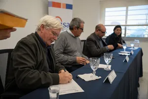 Firma de convenio de Inisa con fundación Cienarte