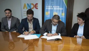 Créditos: Manuel Tort (fotografía) / Presidencia de la República (fuente institucional) Firma de Convenio Marco de Cooperación entre ANDE y ANC