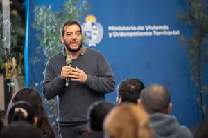 Orsi asistió a sorteo de cupos para viviendas cooperativas
