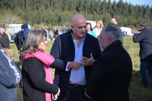 Créditos: Ute (fotografía) / Presidencia de la República (fuente institucional) UTE inauguró obras de electrificación rural en Molles de Aiguá, Lavalleja