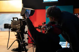 Menores del Inisa realizan práctica educativa en televisión pública