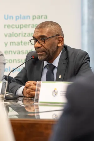Acuerdo permitirá construcción de planta de consolidación de envases