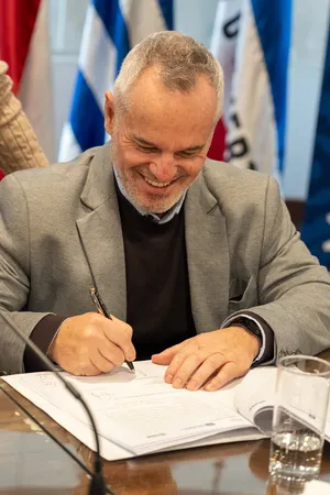 Acuerdo permitirá construcción de planta de consolidación de envases