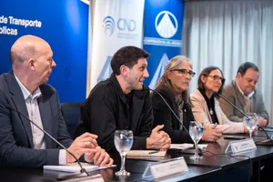 Firma de contrato entre CND y Serviam
