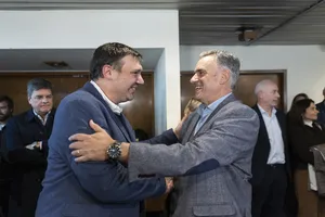 Firma de contrato entre CND y Serviam