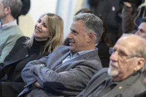 Firma de contrato entre CND y Serviam