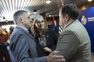 Firma de contrato entre CND y Serviam