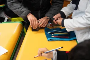 Bicentenario Florida: Talleres de caricatura en escuela n°47 y liceo n°2
