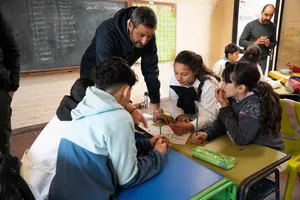 Bicentenario Florida: Talleres de caricatura en escuela n°47 y liceo n°2