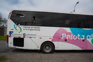 Celebración del Día del Niño en Plaza de Deporte n.° 10 de Cerro Norte