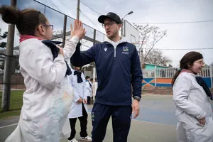 Celebración del Día del Niño en Plaza de Deporte n.° 10 de Cerro Norte