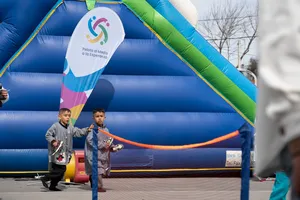 Celebración del Día del Niño en Plaza de Deporte n.° 10 de Cerro Norte