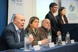Ministerio de Vivienda y Corporación Nacional para el Desarrollo firman un fideicomiso