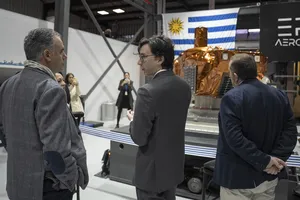 Presidente Orsi en inauguración de instalaciones de Epic Aerospace en Zonamerica