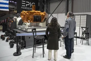 Presidente Orsi en inauguración de instalaciones de Epic Aerospace en Zonamerica