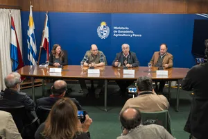 Conferencia sobre vacunación en Plan Nacional de Lucha contra la Garrapata.