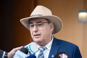 Ministro Fratti en 20 años de trazabilidad ganadera