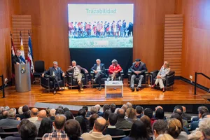Ministro Fratti en 20 años de trazabilidad ganadera